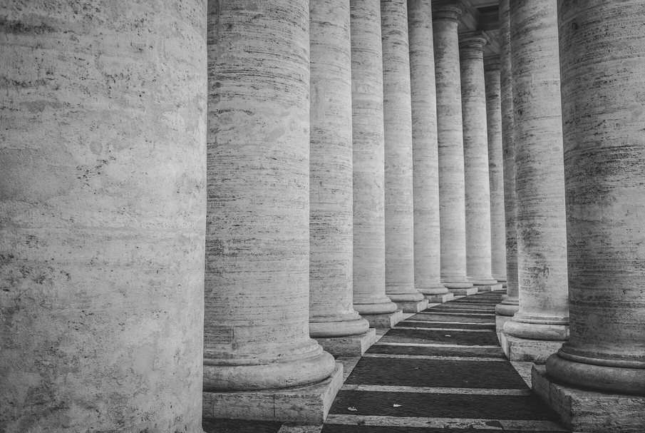 What is a pillar page? 10 pillar page examples to inspire your own